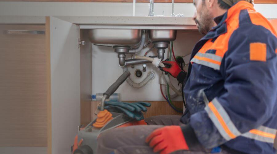 Expert burst pipe repair services in Campbell, OH